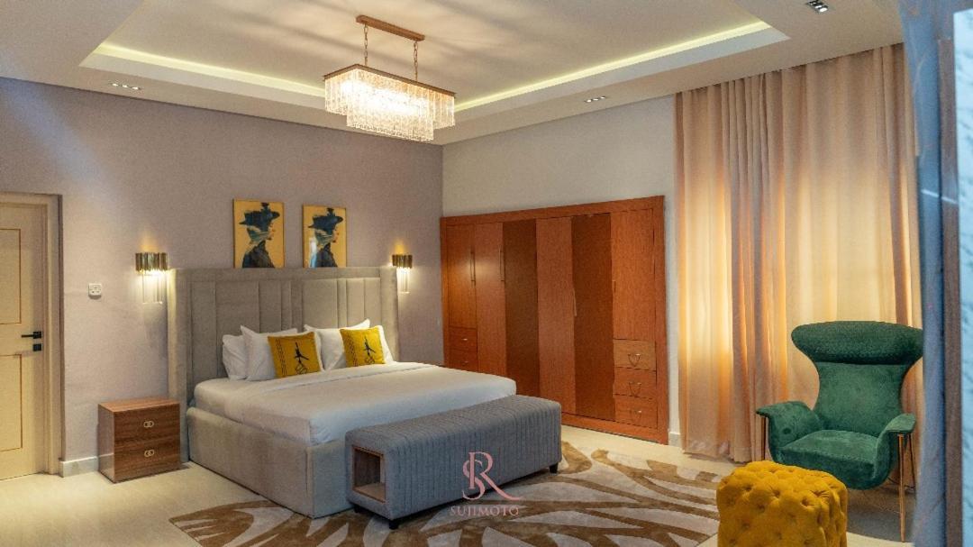 Sujimoto Residences Macdonald Lagos Buitenkant foto