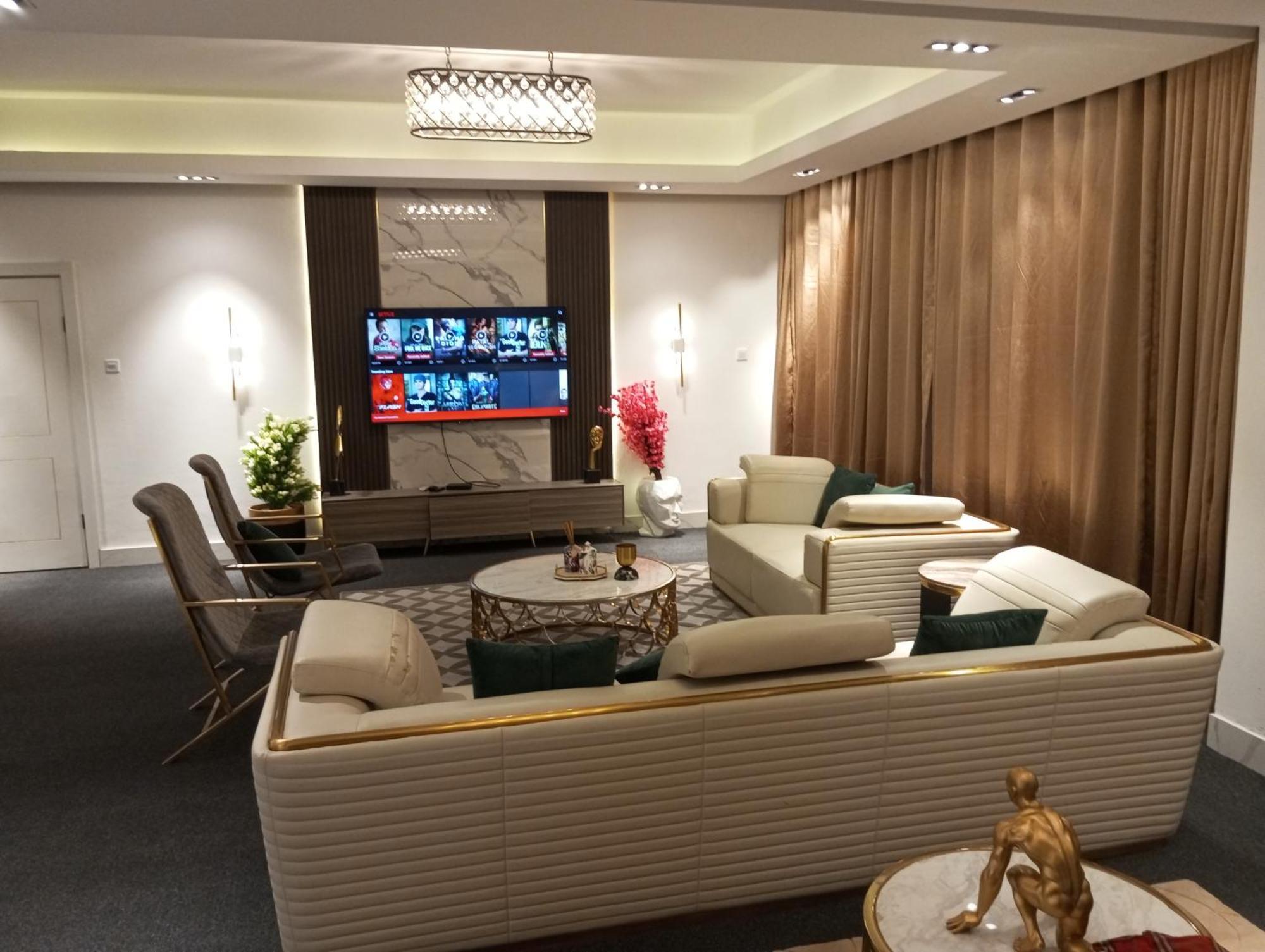 Sujimoto Residences Macdonald Lagos Buitenkant foto