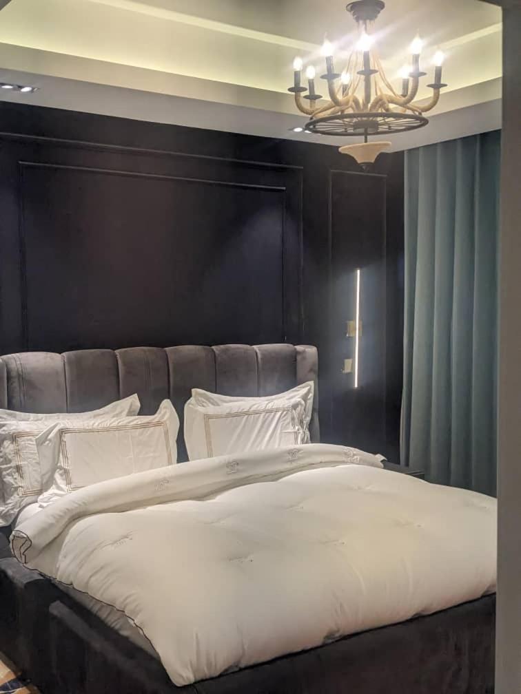Sujimoto Residences Macdonald Lagos Buitenkant foto